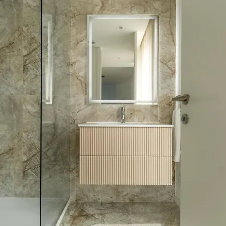 公寓 Luxury With Pool & Sauna - 24a 劳林哈