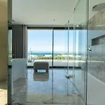 Apartment Luxury With Pool & Sauna - 24a