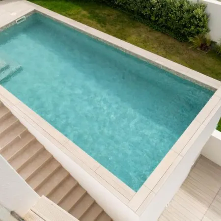 Luxury With Pool & Sauna - 24a لورينها