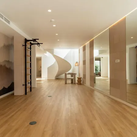 شقة Luxury With Pool & Sauna - 24a لورينها